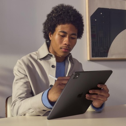 Планшет Apple iPad Pro 11" 512Gb (2024) Wi-Fi + Cellular серебристый